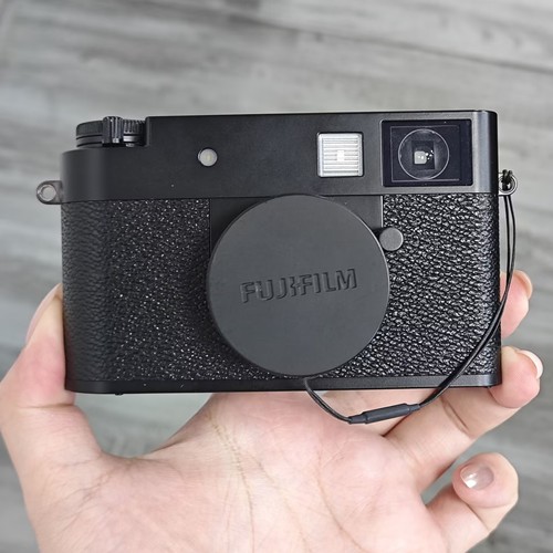 Near mint fujifilm half - fujifilm, x
