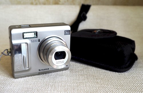 Fujifilm finepix f450 - finepix, 5.2
