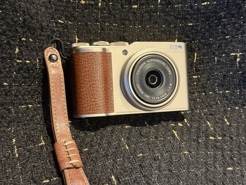 Fujifilm xf10 compact - fujifilm,