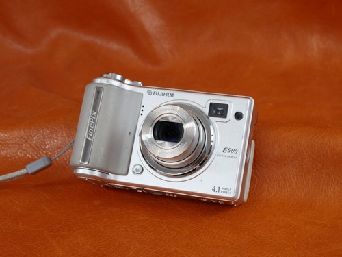 3980 fujifilm finepix - fujifilm, e500