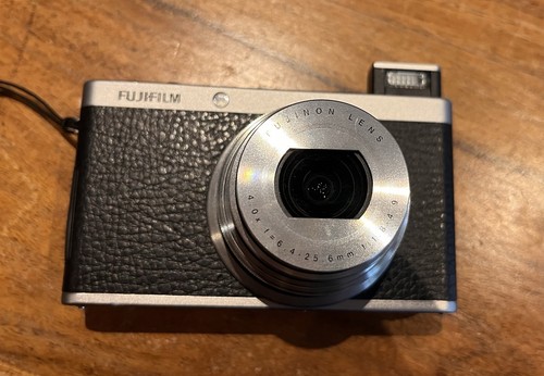 Fujifilm xf1 compact digital - compact,