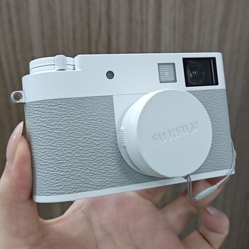 Fujifilm half premium - x,