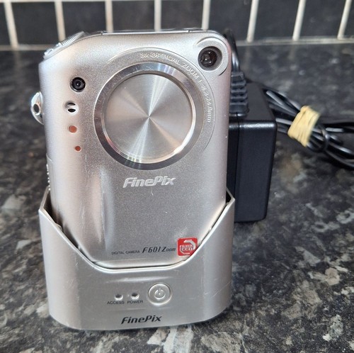 Fujifilm finepix f601 zoom - fujifilm,