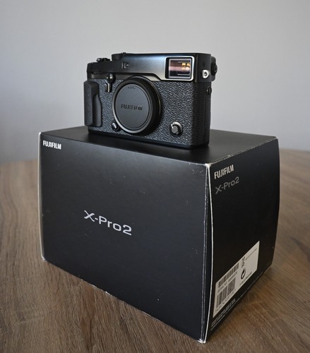 Fujifilm pro2 mirrorless - ,