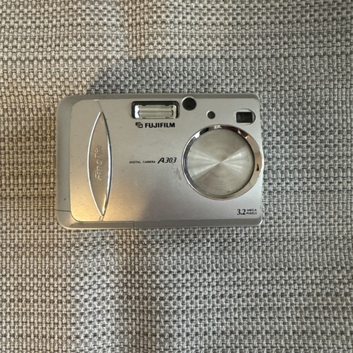Fujifilm digital camera - fujifilm,