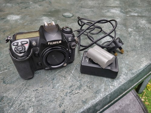 Fujifilm finepix series s5 - fujifilm,
