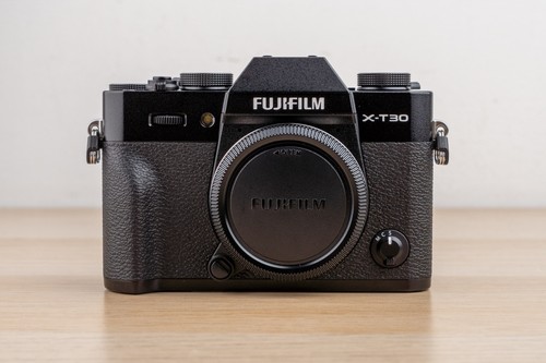 Fujifilm t30 mirrorless - fujifilm,
