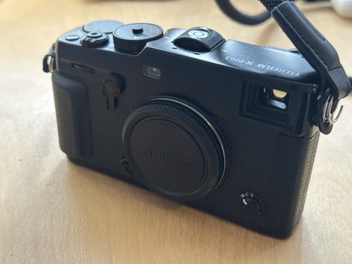 Fuji pro camera body - fuji,