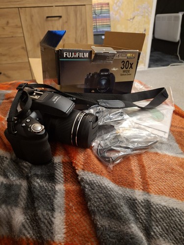 Fujifilm finepix hs10 - finepix, digital