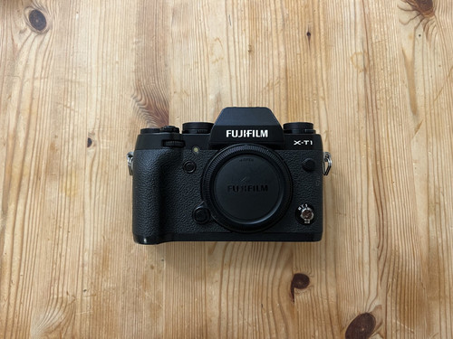 Fujifilm camera black - fujifilm,