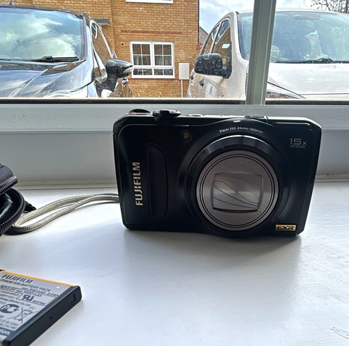 Fujifilm finepix f300exr - finepix, black