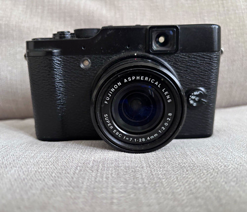Fujifilm x10 compact - fujifilm,