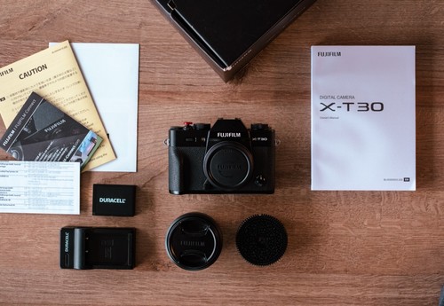 Fujifilm t30 mirrorless - fujifilm,