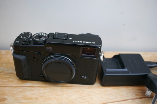 Fujifilm pro2 camera - camera, please