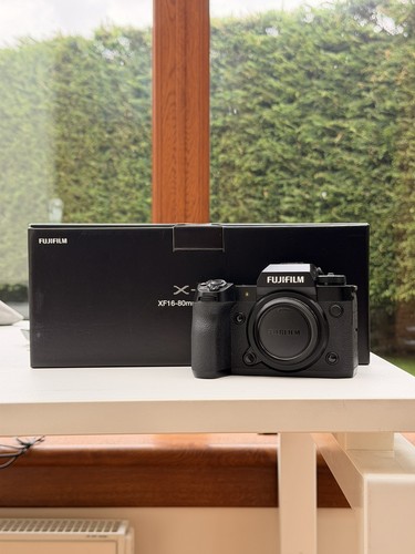Fujifilm camera body - x-h2,